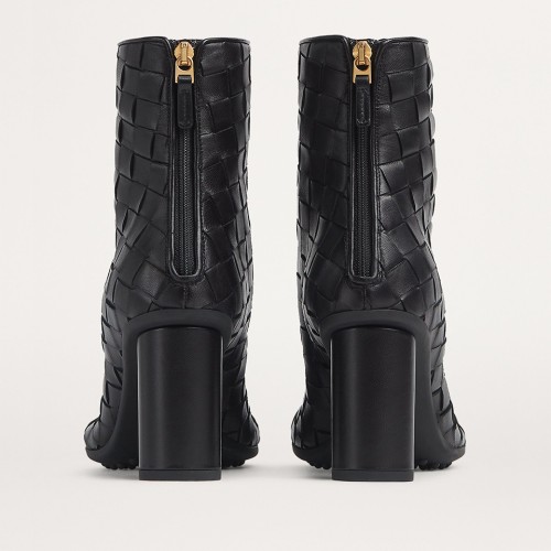 Chooka Women’s Waterproof Plush